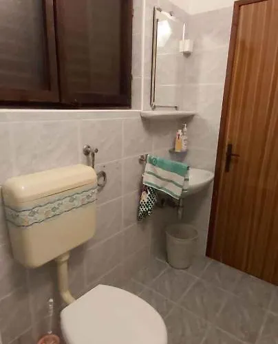 In Karbuni - Insel Korcula 6384 アパート Brnistrova